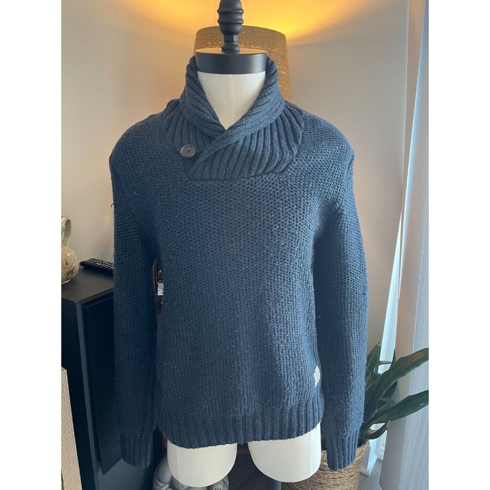 H&M  Divided Single button Knit sweater